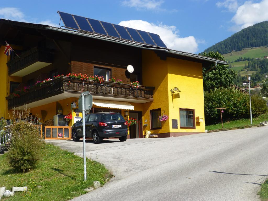 Guesthouse Mountain View Großkirchheim Exterior foto